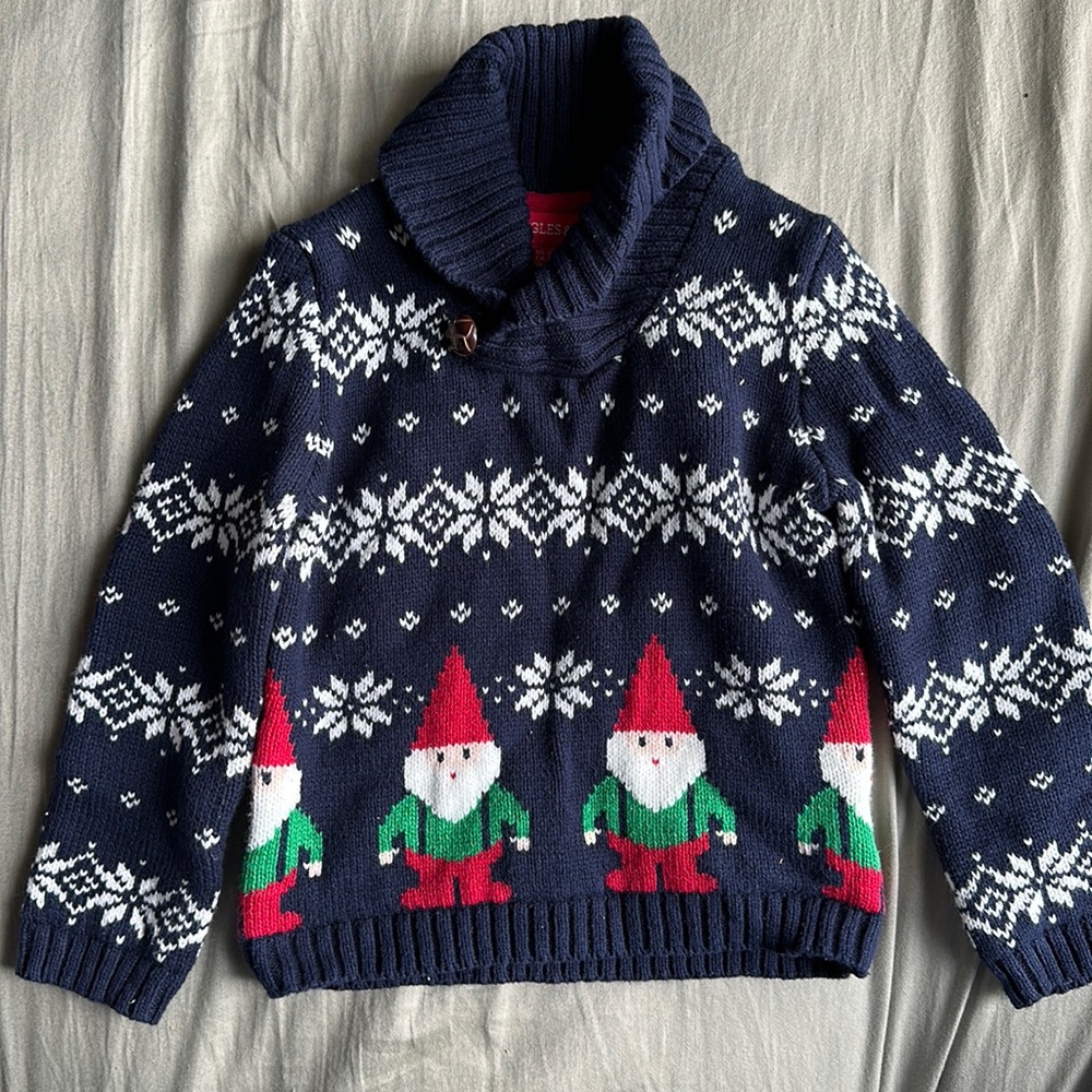 2T Winter sweater .great condition worn just once.